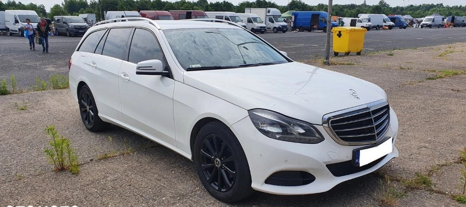 Mercedes-Benz Klasa E cena 75000 przebieg: 171000, rok produkcji 2014 z Bolesławiec małe 92